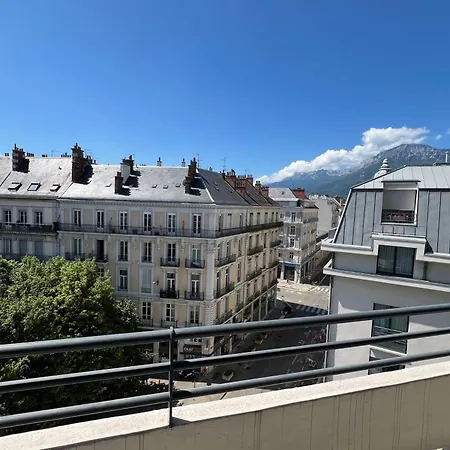 Apartment #gx Le Belgrade Spacious T4 In The Centre